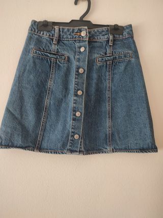 Falda corta