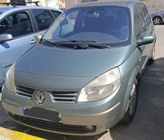 Renault esceni  1996