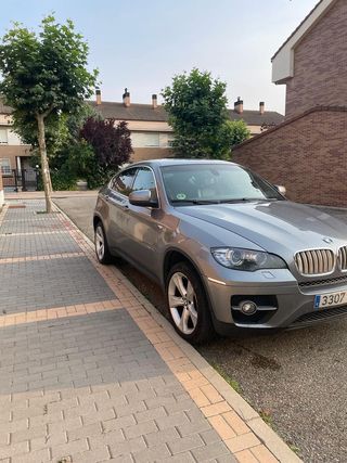 BMW X6 2011