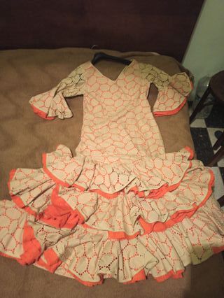 Traje de gitana artesanal