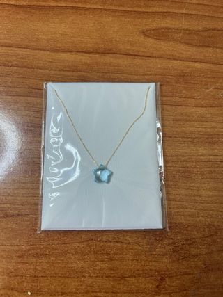 Gargantilla en oro 18 K con piedra natural