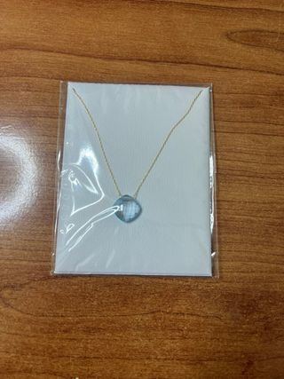 Gargantilla en oro 18 K con piedra natural