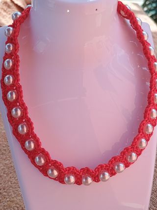 Collana perle rosse e bianche