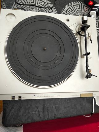 Tocadiscos AKAI AP-Q103 - Vintage