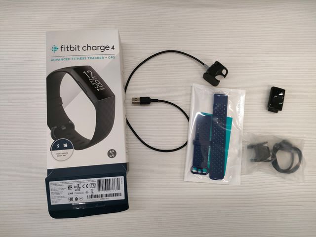 Fit bit Charge 4