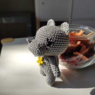 Amigurumi hipopótamo tejido a mano crochet 11cm
