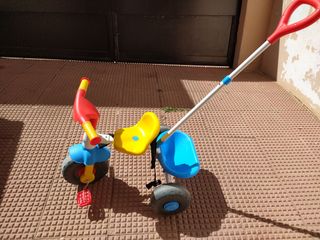 Triciclo infantil