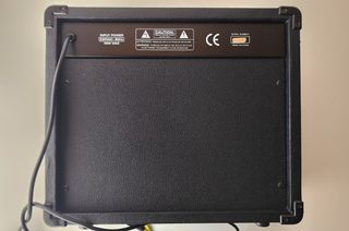 Amplificador para bajo Stagg