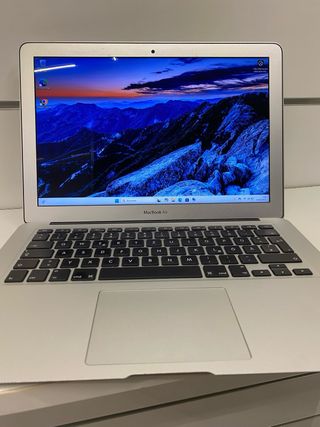MacBook Air i5 8gb ram 128gb ssd con grafica W11