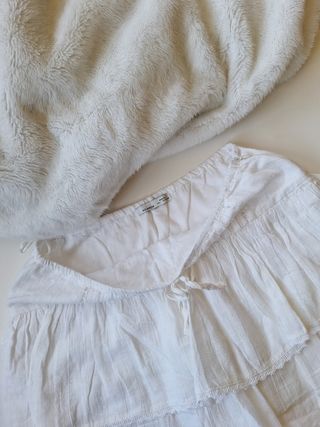 Falda corta blanca