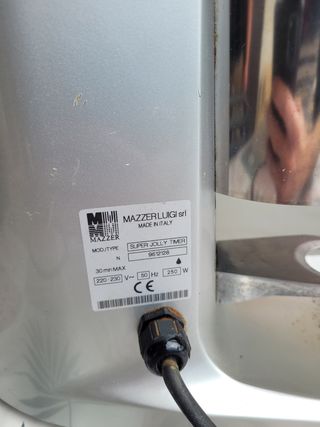 macina caffe'professionale mazzer