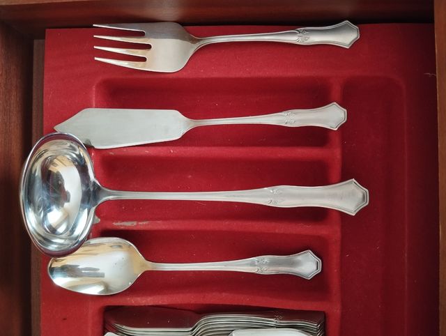 Cubertería 12 servicios 113 piezas