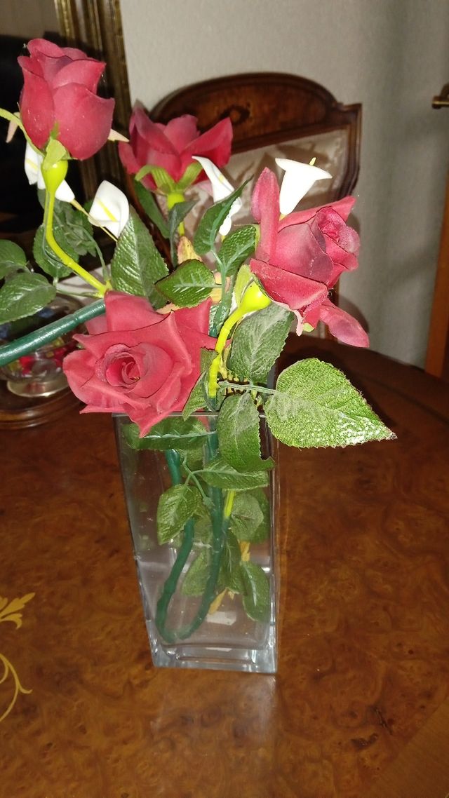 Jarrón cristal rectangular.elegante