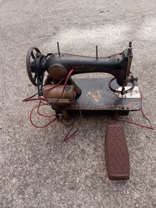 Maquina de káiser muy antigua