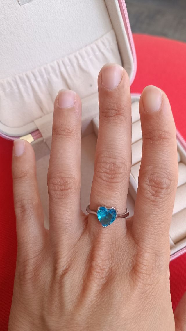 Anillo plata circonita azul corazón