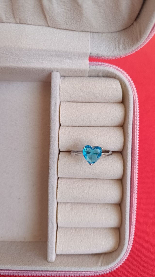 Anillo plata circonita azul corazón