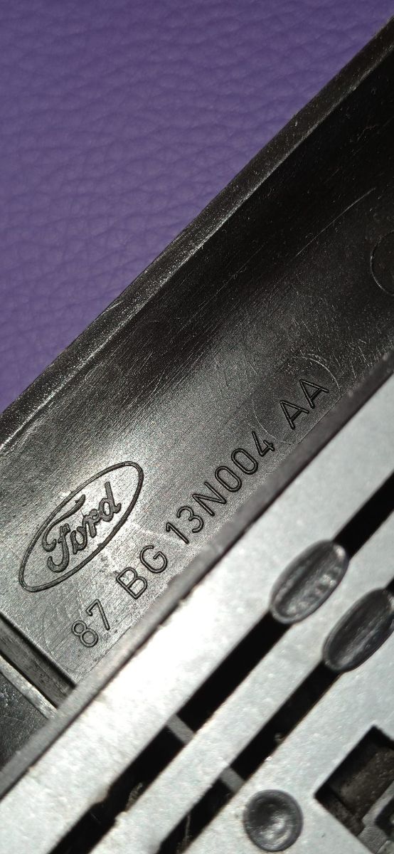 Portalámpara trasera izquierda Ford Sierra MK2.