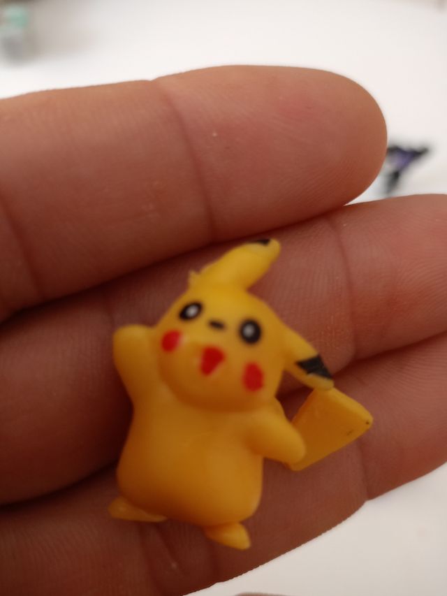 24 figuritas Pokemon, NUEVAS! New!