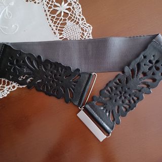 Cinturón elástico negro-gris polipiel