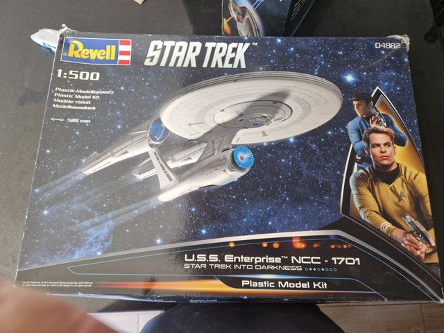Revell Star Trek Into The Darkness 1:500