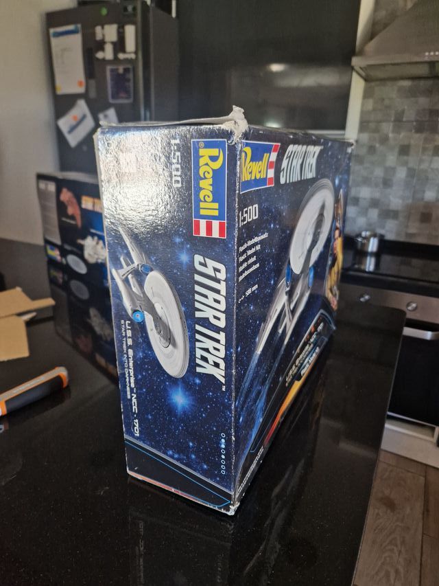 Revell Star Trek Into The Darkness 1:500