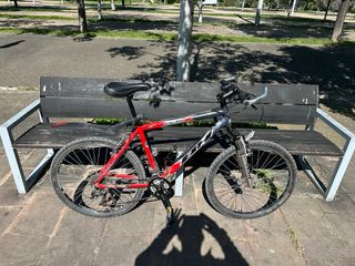 Bicicleta MTB marca BH