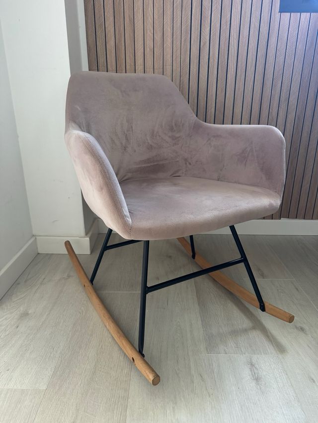 Sillon mecedora tejido terciopelo rosa