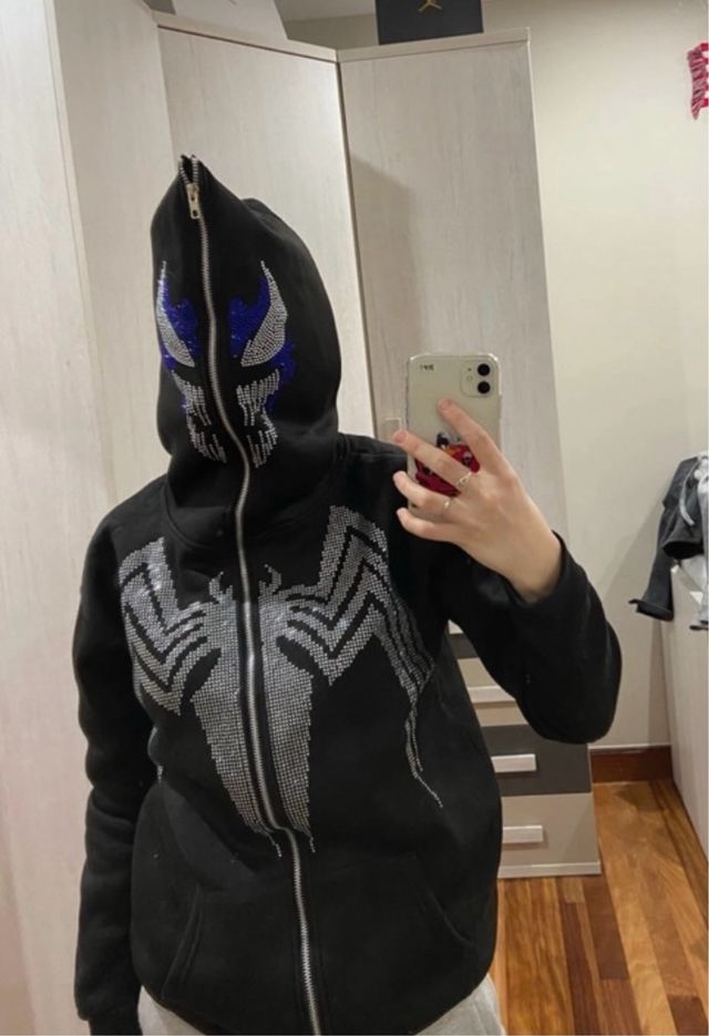Sudadera Venom con brillantes