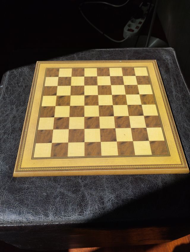 Tablero ajedrez y damas