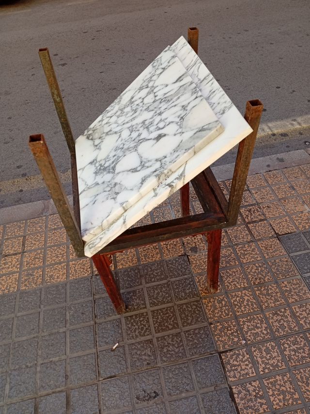 Mesa mármol cuadrada vintage