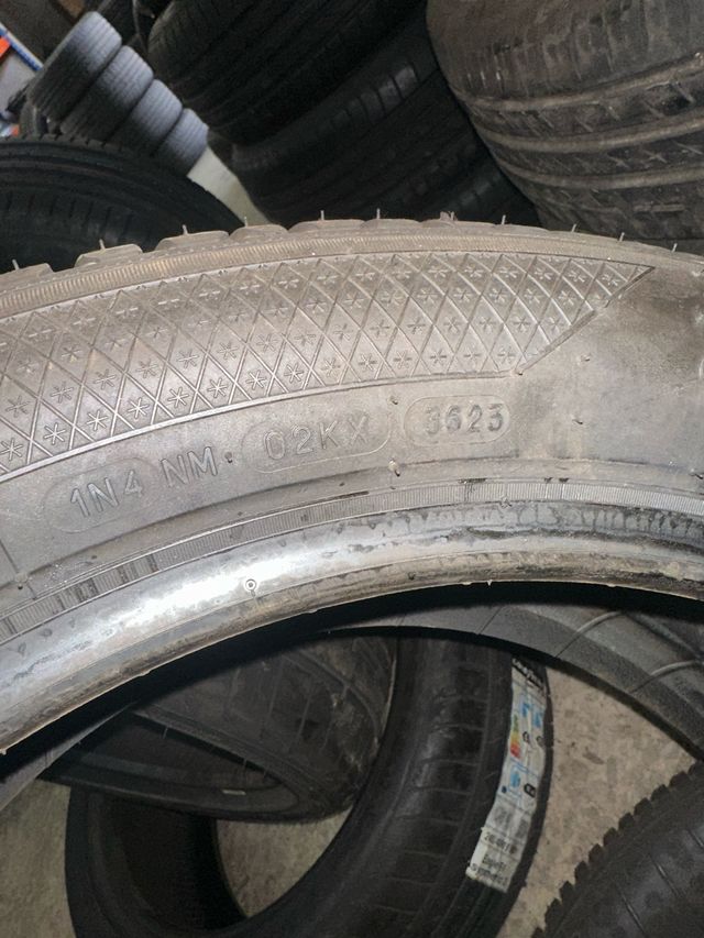 235/50R19 Kleber