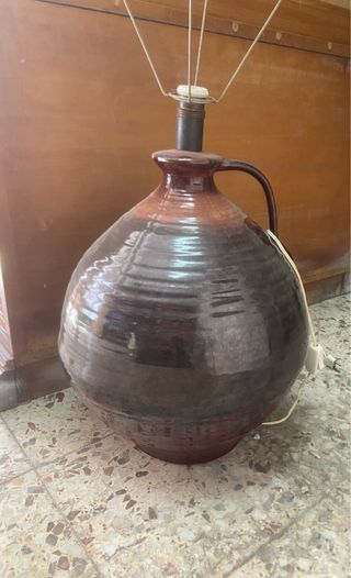 Lámpara jarrón muy antigua