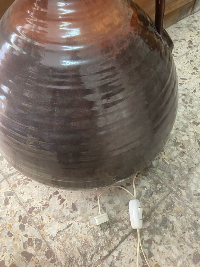 Lámpara jarrón muy antigua