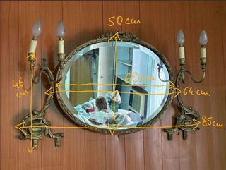 Espejo antiguo con candelabros