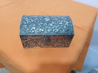 CAJA PARA ANILLOS Y JOYAS
