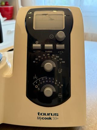 Robot de cocina taurus