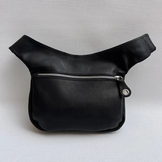 Riñonera "Premium Círculos Negros & Plata"