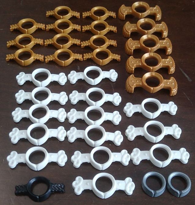 Playmobil 33 cuellos cerrados con galonera