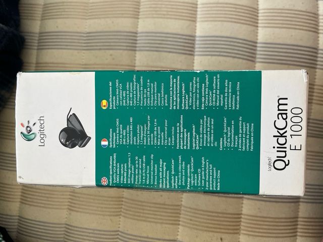 Logitech QuickCam E 1000 - Webcam