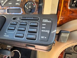 Jaguar daimler xj40 1991