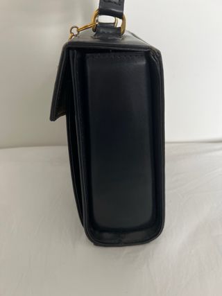 Bolso de piel azul oscuro
