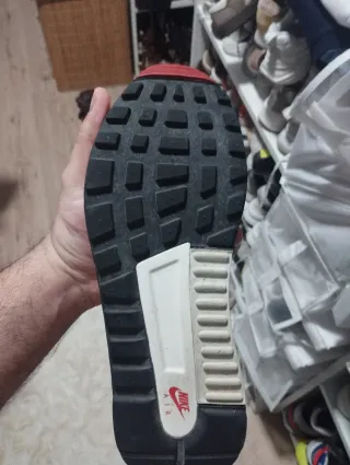 Zapatillas Nike Odyssey- rojas y blancas
