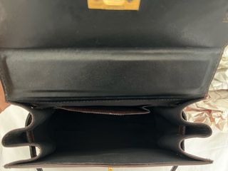 Bolso de piel marrón