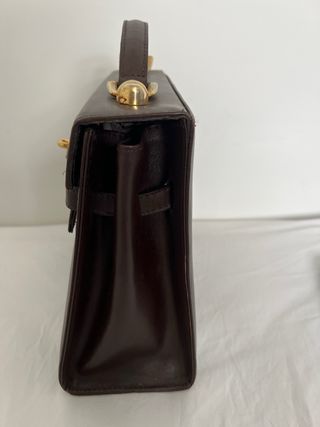 Bolso de piel marrón