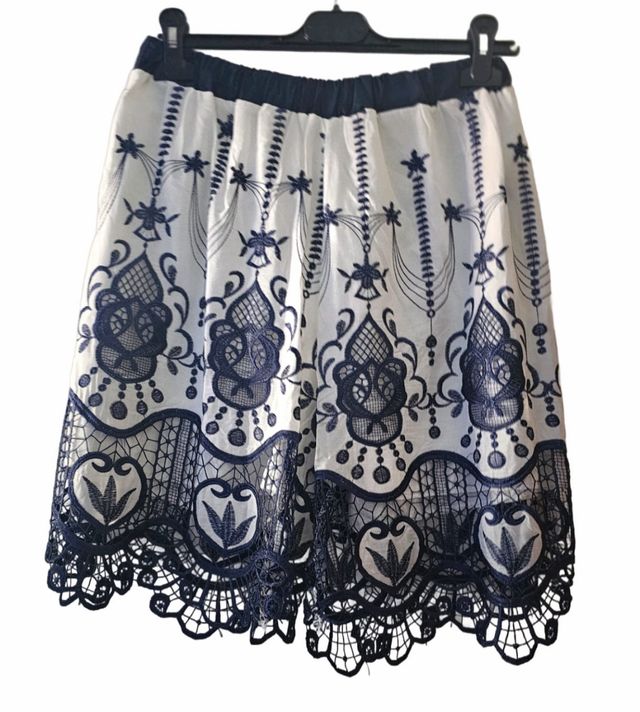 Conjunto dos piezas broderie