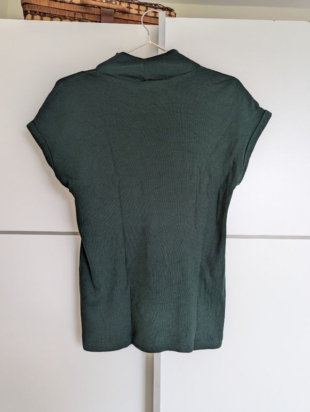 Camiseta verde de Zara