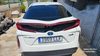 Toyota Prius Plugin 2017 PHV