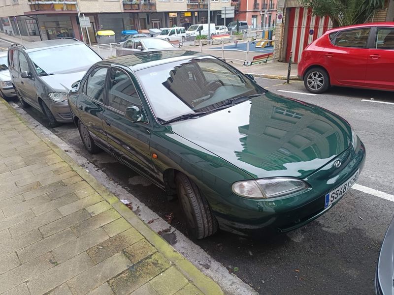 Hyundai Lantra 1999 - foto 1