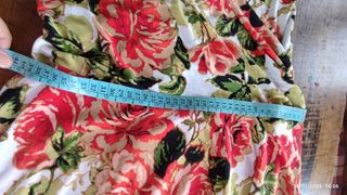 Vestito floreale estivo rosso e bianco