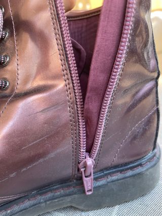 Botas Zara Kids niña purpura metalizadas 37